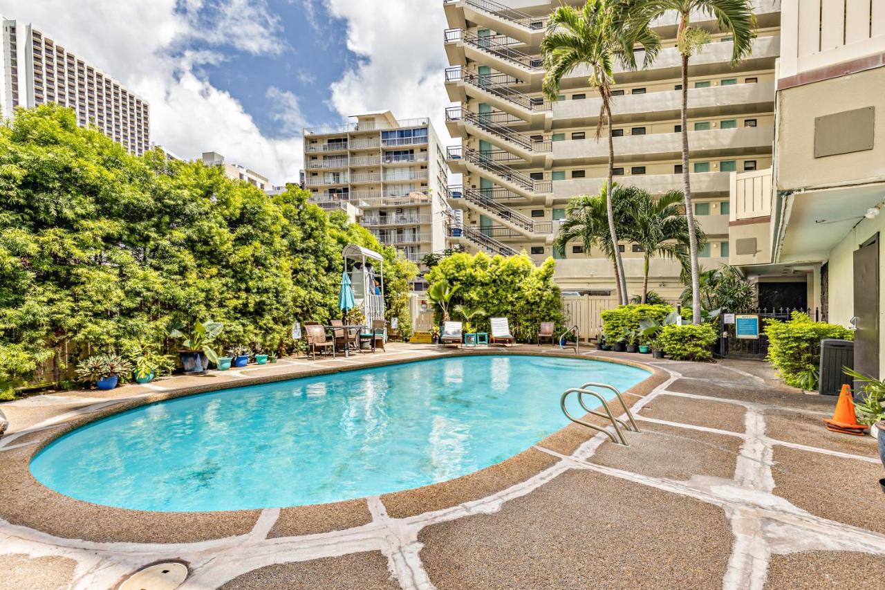 Inviting Waikiki Grand Hotel Room One Block To Beach! Honolulu Kültér fotó